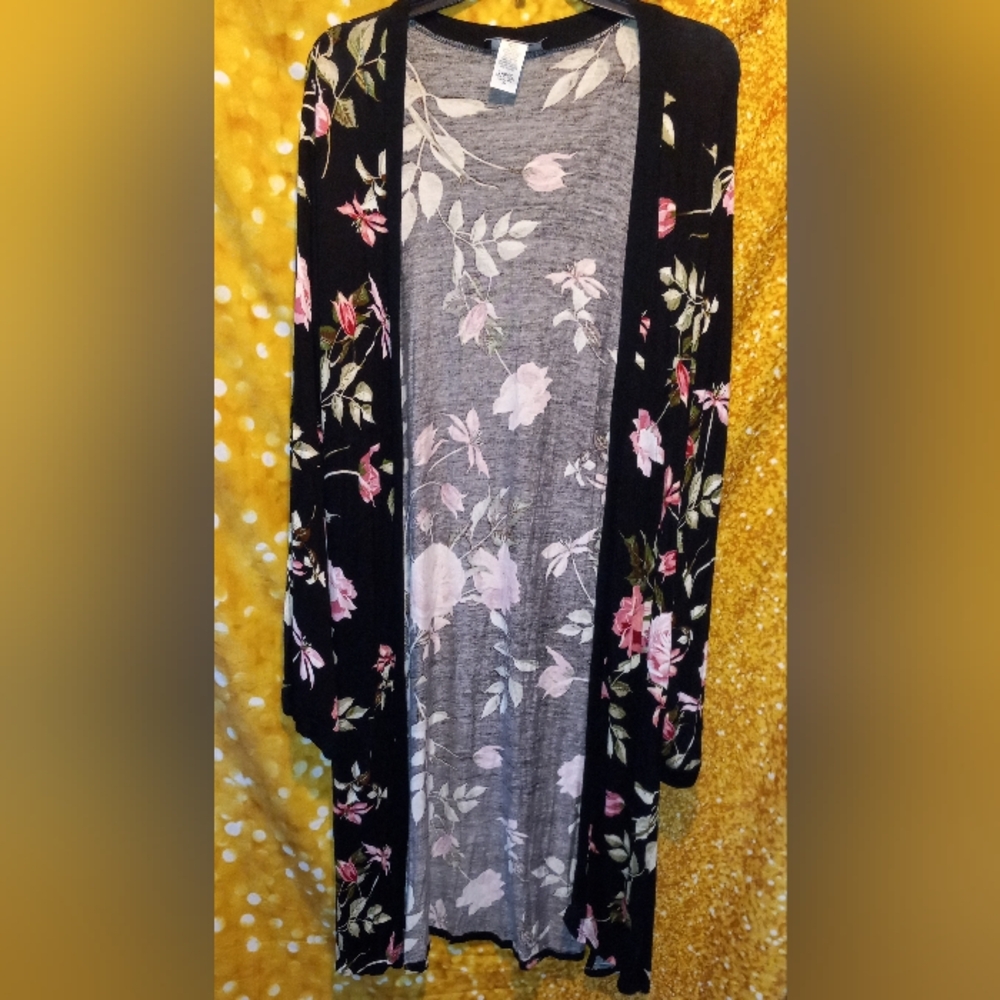 NEW! Beautiful & Vibrant Black Floral Cardigan Sweater/Duster. 🖤🌷💐🌹🖤